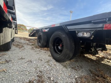 102"x30' Load Trail Gooseneck Flatbed