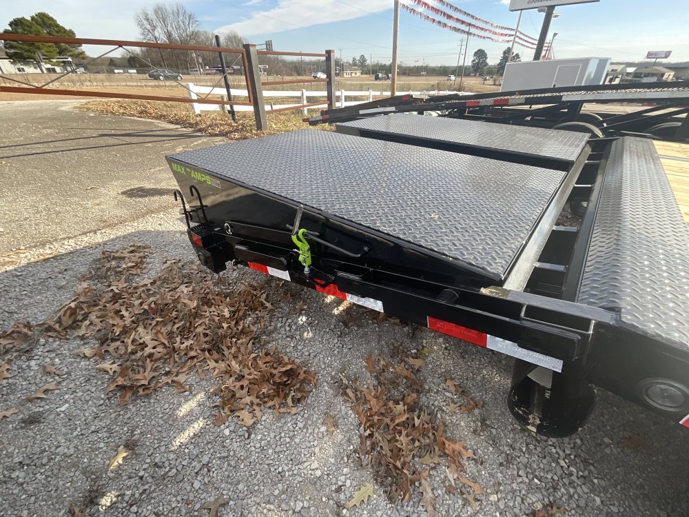 102"x30' Load Trail Gooseneck Flatbed