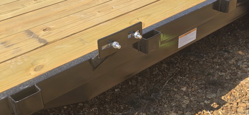 6' 10"x20' L&O Manufacturing LLC Car Hauler