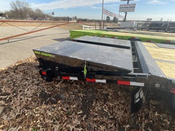 102"x28' Load Trail Gooseneck Flatbed