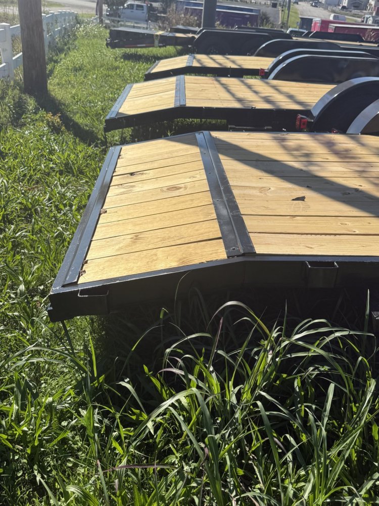 6' 10"x20' L&O Manufacturing LLC Car Hauler