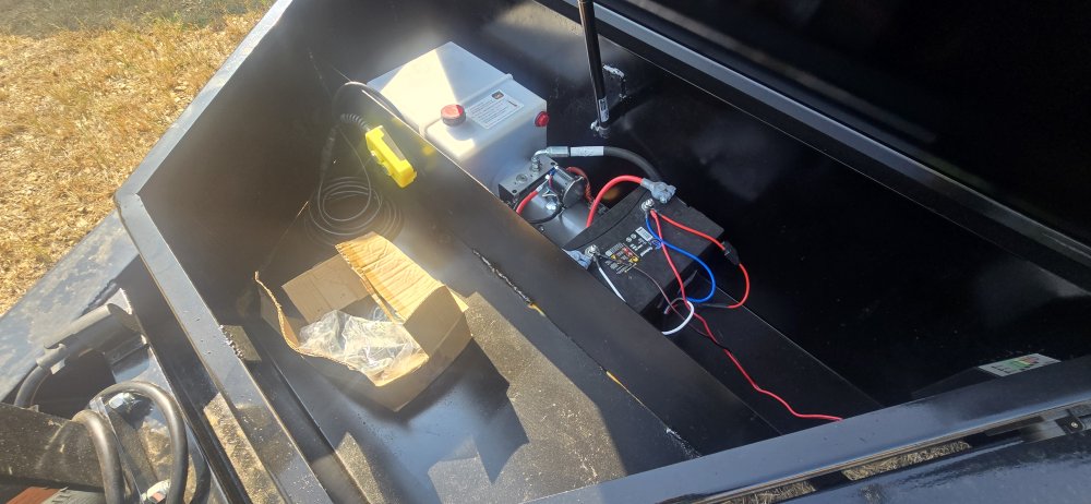 83"x14' Caliber Dump Trailers