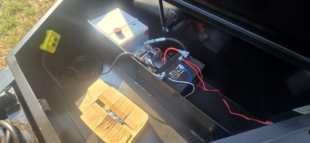 83"x16' Caliber Dump Trailers