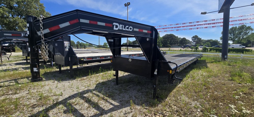 102"x40' Delco Trailers Gooseneck Flatbed