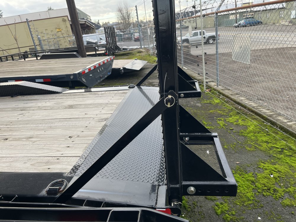 2025 24' x8' 6" Maxx-D H8X 8" CHANNEL BUGGY HAULER 17.5K