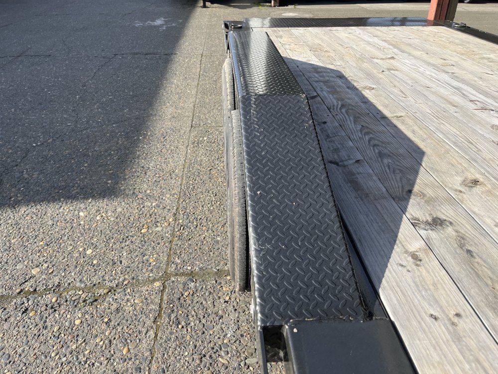 2024 24' x7' Maxx-D G8X 8" GRAVITY EQUIPMENT TILT TRAILER 17.5K