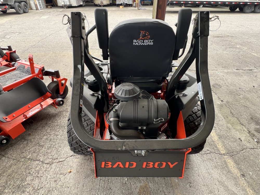 2025 Bad Boy MAVERICK HD 54" Kawasaki 726cc, 23.5 hp FX730 Lawn Mower