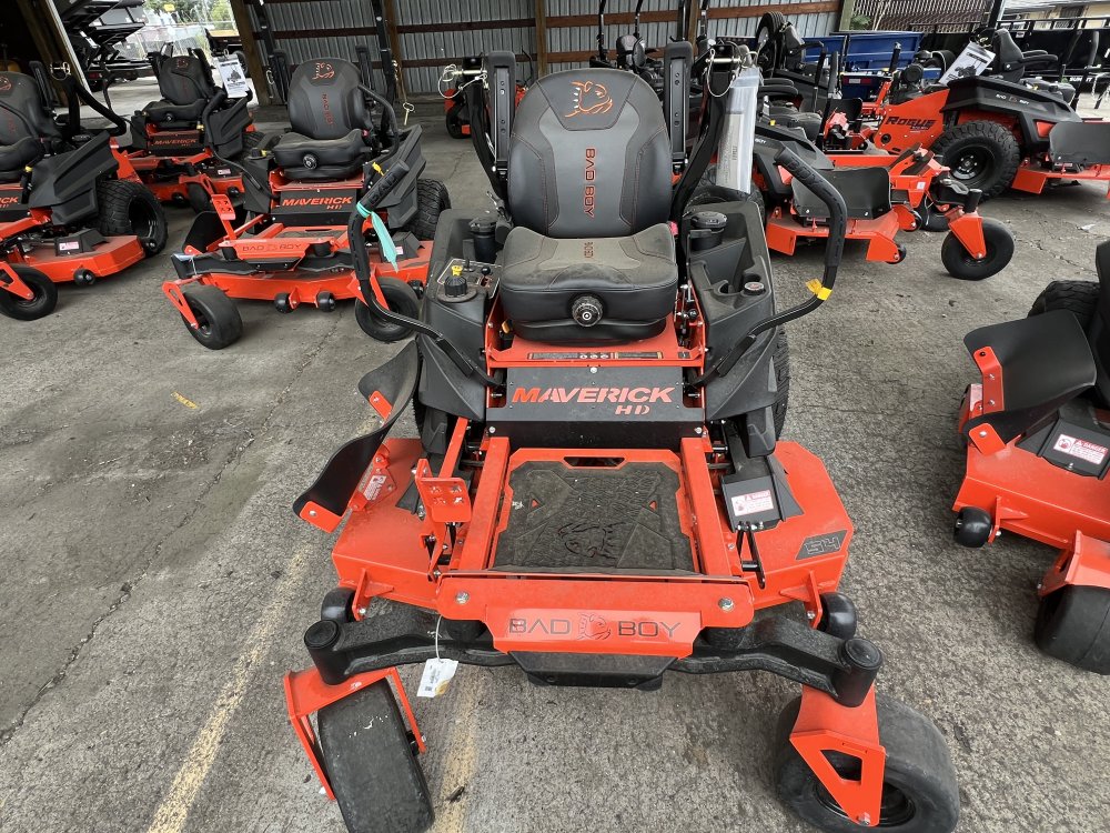 2025 Bad Boy MAVERICK HD 54" Kawasaki 726cc, 23.5 hp FX730 Lawn Mower