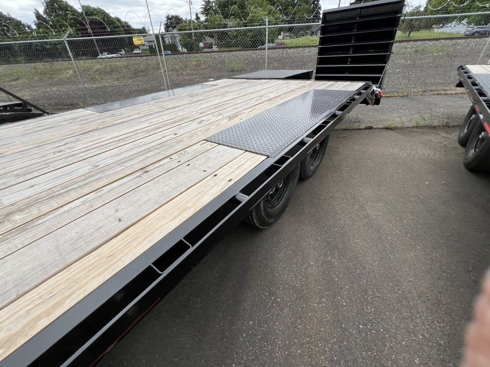 2025 24' x8' 6" MAXX-D DOX - 8INCH 10 LB I-BEAM DECKOVER TRAILER 14K