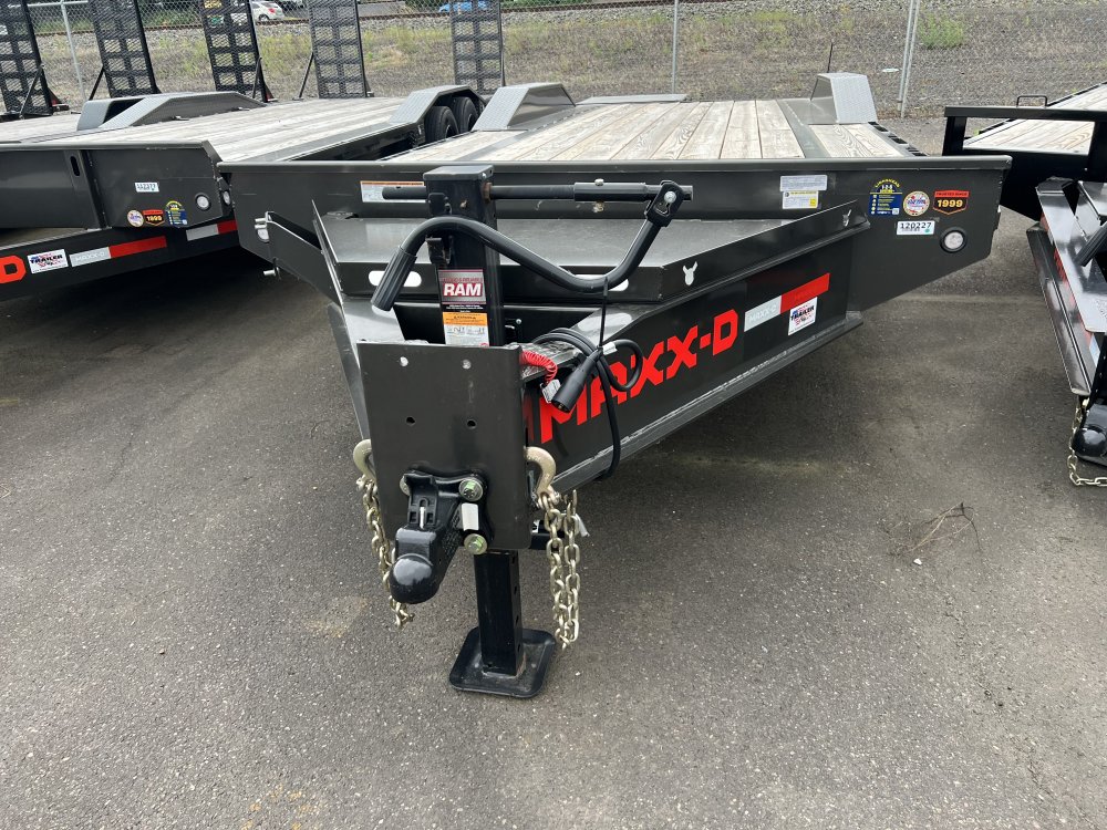 2025 24' x8' 6" MAXX-D H9X: Heavy-Duty Equipment Trailer 22K