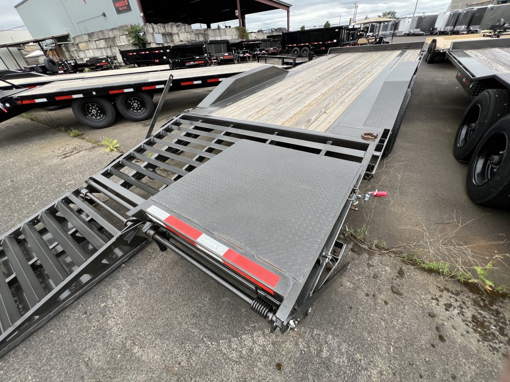 2025 24' x8' 6" MAXX-D H9X: Heavy-Duty Equipment Trailer 22K