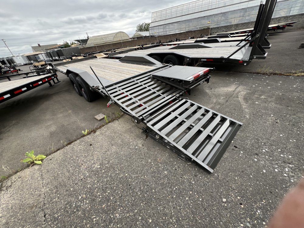 2025 24' x8' 6" MAXX-D H9X: Heavy-Duty Equipment Trailer 22K
