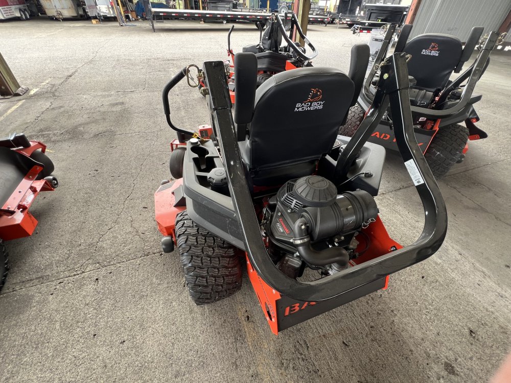 2025 Bad Boy MAVERICK HD 60" Kawasaki 726cc, 23.5 hp FX730 Lawn Mower