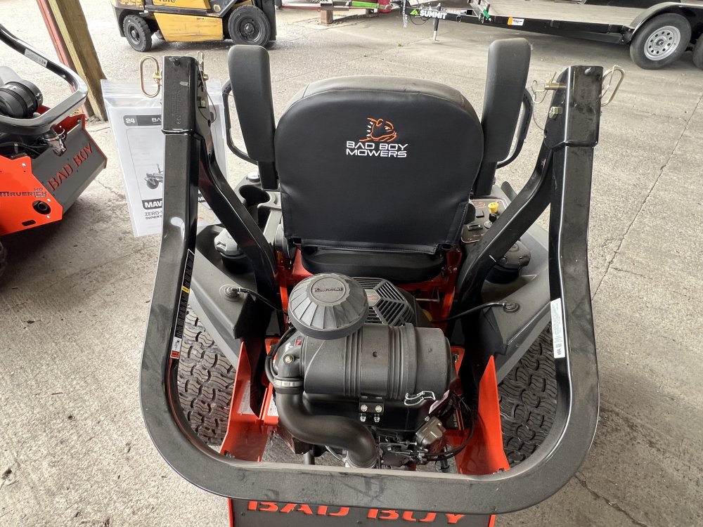 2025 Bad Boy MAVERICK HD 60" Kawasaki 726cc, 23.5 hp FX730 Lawn Mower