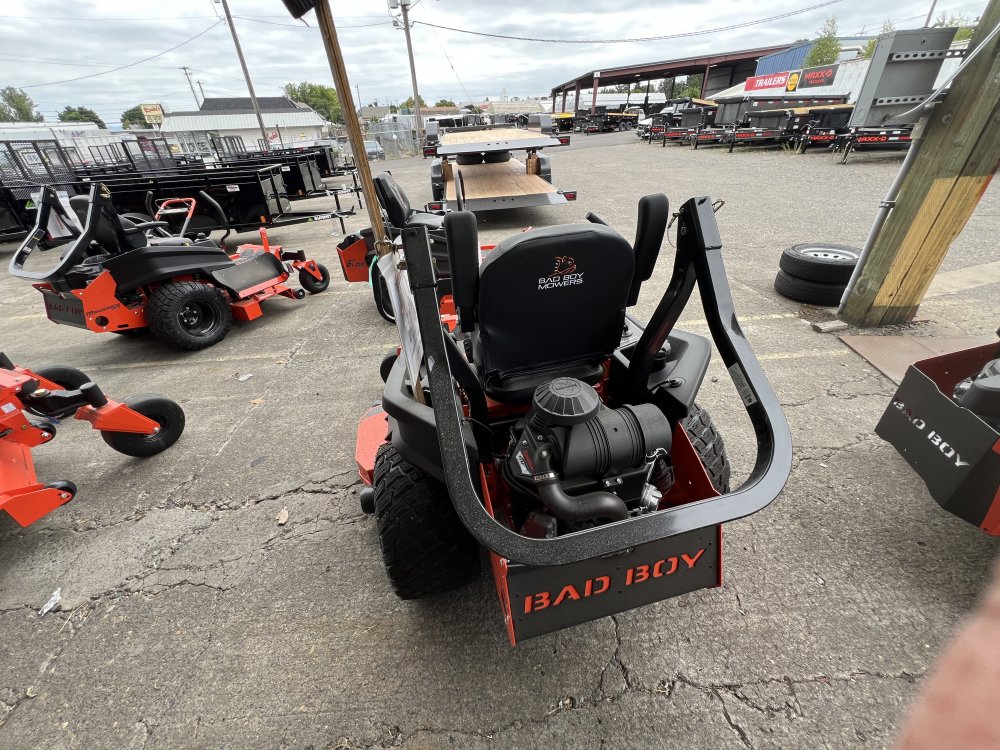 2025 Bad Boy MAVERICK HD 60" Kawasaki 726cc, 23.5 hp FX730 Lawn Mower