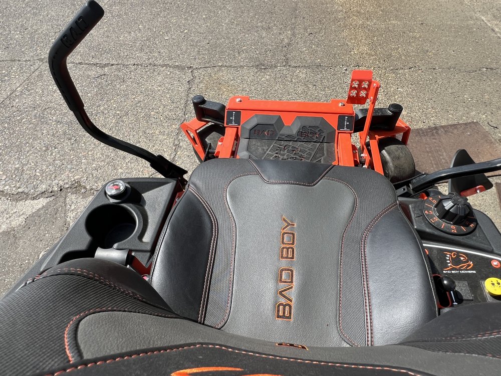 2025 Bad Boy MAVERICK HD 60" Kawasaki 726cc, 23.5 hp FX730 Lawn Mower