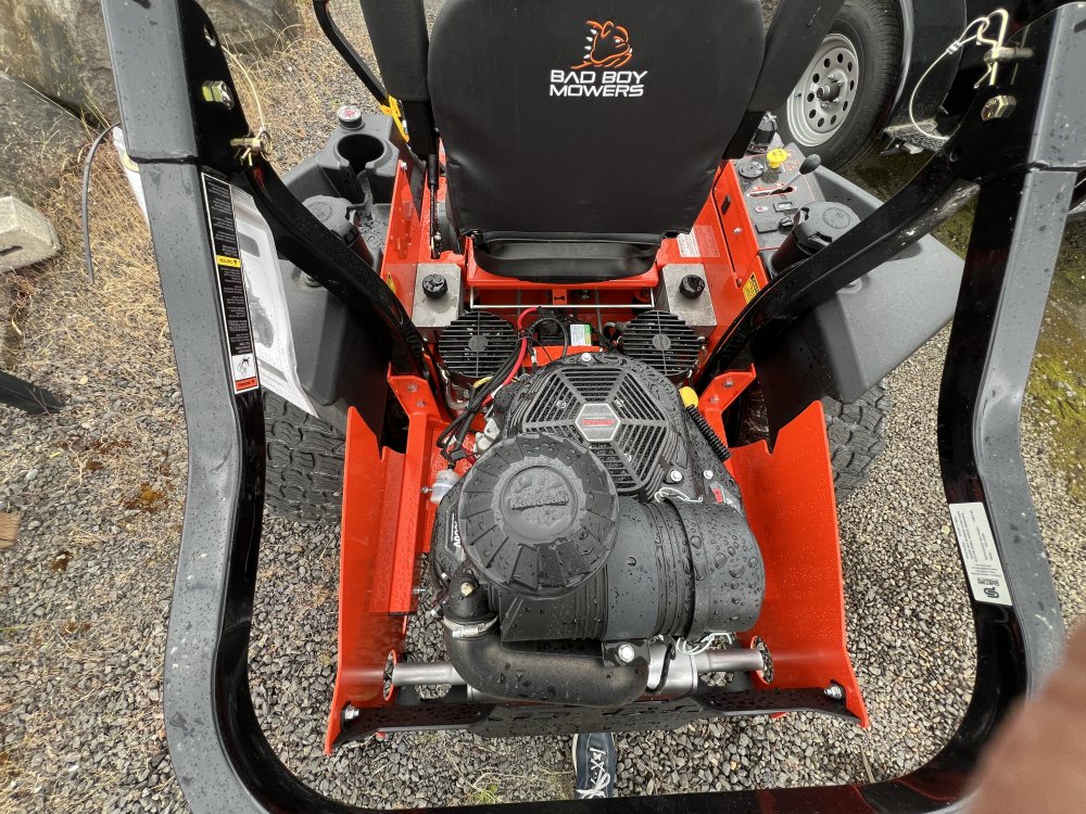 2025 Bad Boy ROGUE 61" Kawasaki 999cc, 35 hp FX1000 Lawn Mower