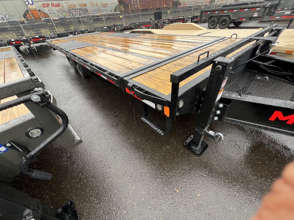 2026 24' x MAXX-D TOX - 8 INCH 10LB I-BEAM POWER TILT DECKOVER 17.5K