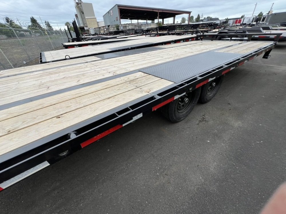 2026 24' x MAXX-D TOX - 8 INCH 10LB I-BEAM POWER TILT DECKOVER 17.5K