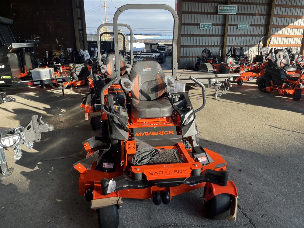 2026 MAVERICK 60" Kawasaki 726cc, 24 hp FS730 Lawn Mower Side Discharge