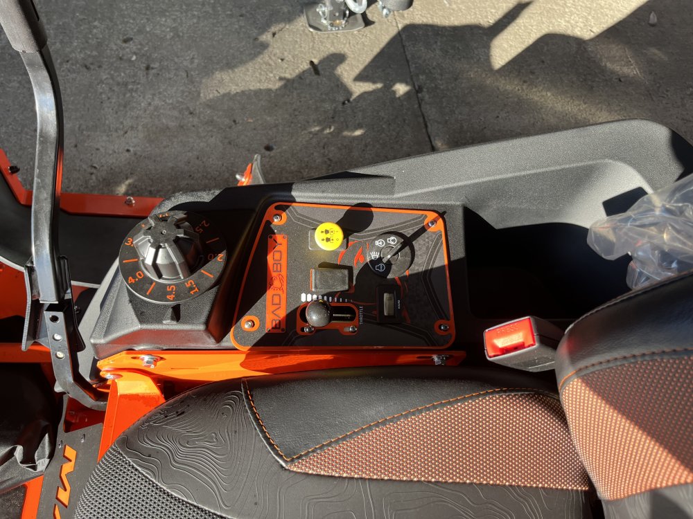 2026 MAVERICK 60" Kawasaki 726cc, 24 hp FS730 Lawn Mower Side Discharge