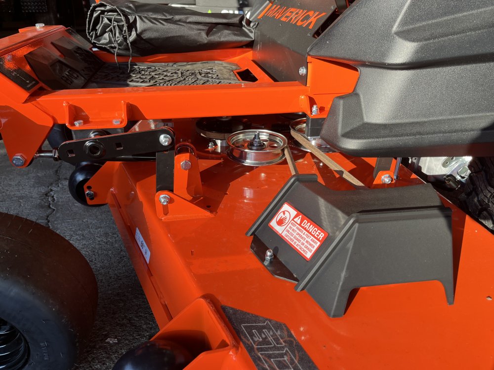 2026 MAVERICK 60" Kawasaki 726cc, 24 hp FS730 Lawn Mower Side Discharge