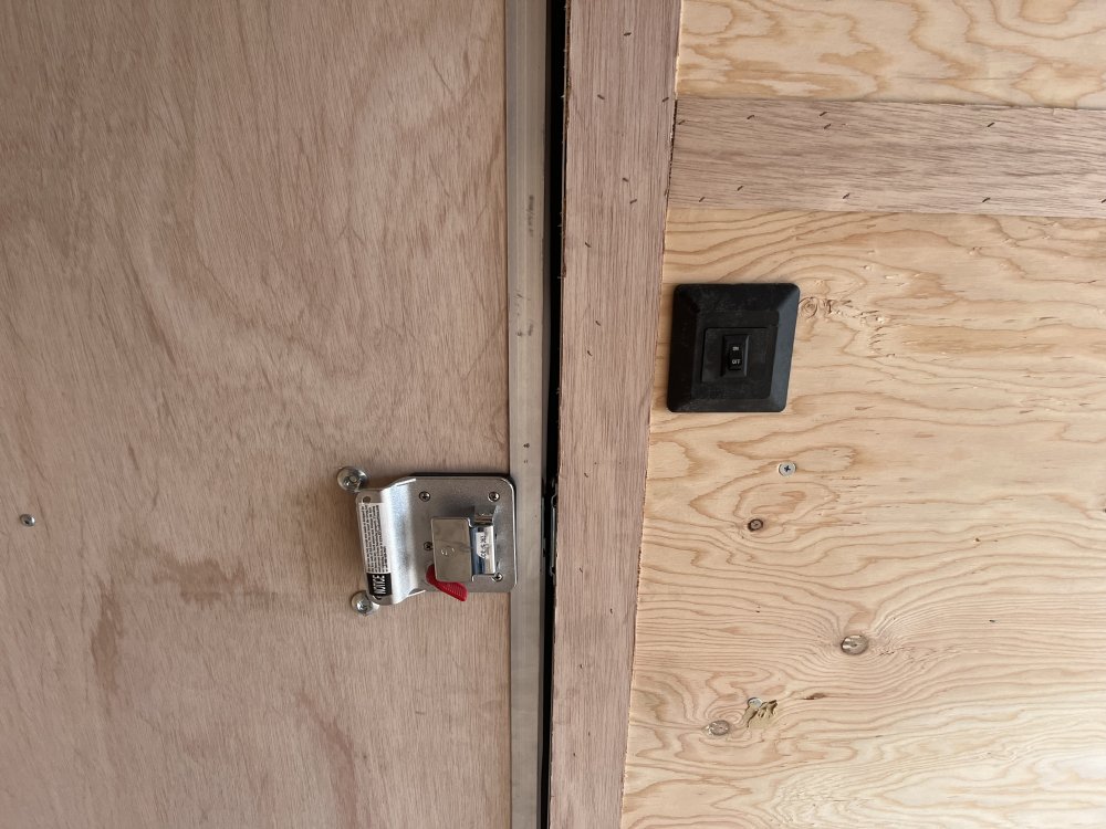 2026 12' x6' Continental Cargo VHW V-Series Wedge 2.9K