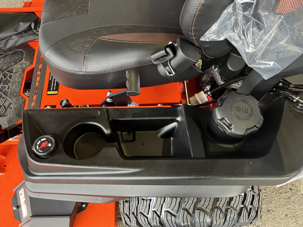 2026 MAVERICK 60" Kawasaki 726cc, 24 hp FS730 Lawn Mower Side Discharge