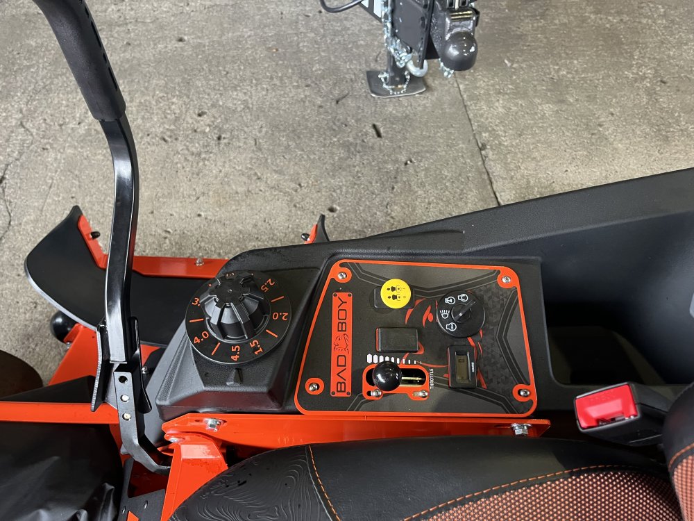 2026 MAVERICK 60" Kawasaki 726cc, 24 hp FS730 Lawn Mower Side Discharge