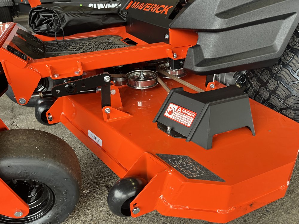 2026 MAVERICK 60" Kawasaki 726cc, 24 hp FS730 Lawn Mower Side Discharge