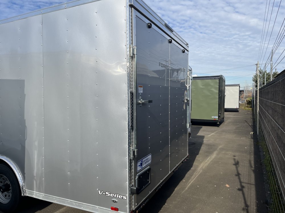 2026 20' x8' 6" Continental Cargo VHW V-Series Wedge 10K