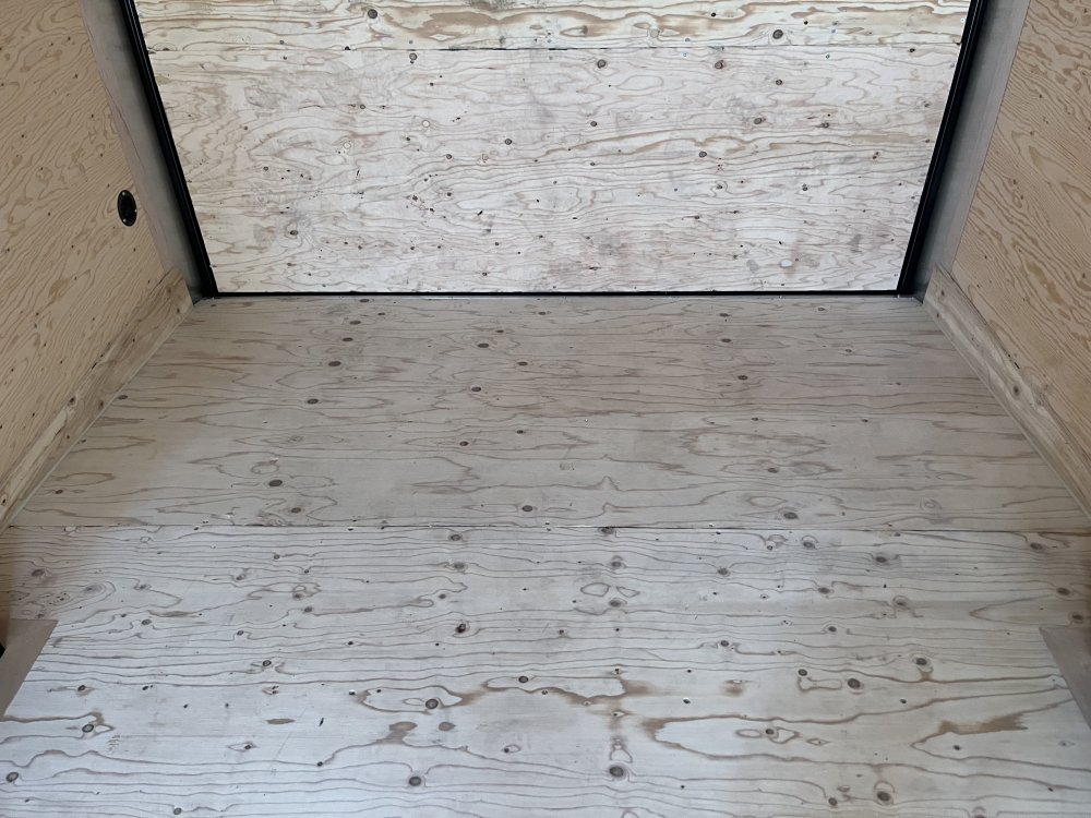 2026 20' x8' 6" Continental Cargo VHW V-Series Wedge 10K