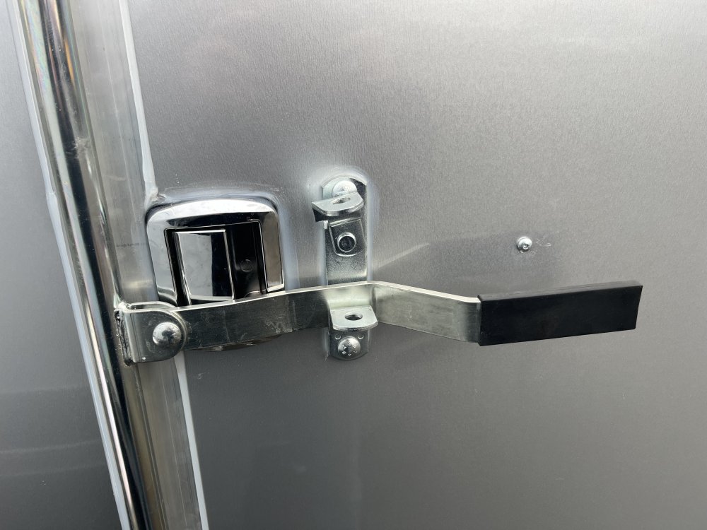 2026 10' x5' Continental Cargo VHW V-Series Wedge 2.9K