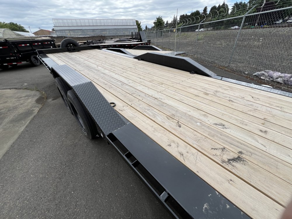 2025 24' x8' 6" MAXX-D T8X 8" POWER EQUIPMENT TILT 17.5K