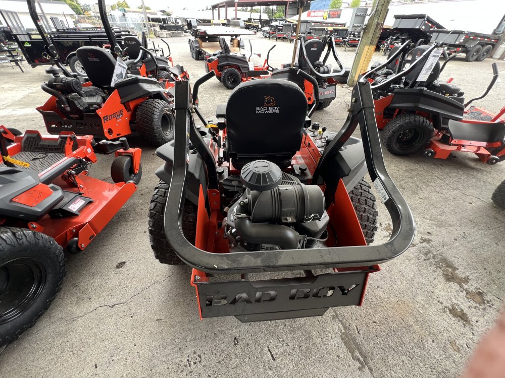 2025 Bad Boy ROGUE 61" Kawasaki 999cc, 35 hp FX1000 Side Discharge