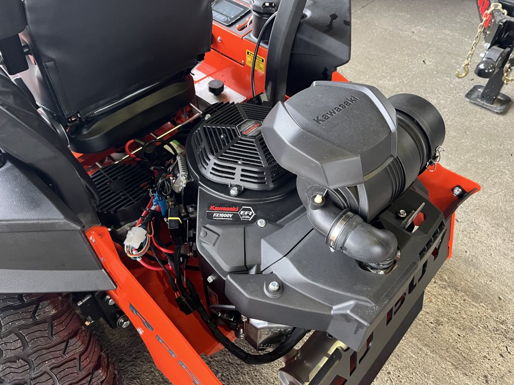 2025 Bad Boy ROGUE 61" Kawasaki 999cc, 38.5hp, FX1000 EFI Side Discharge