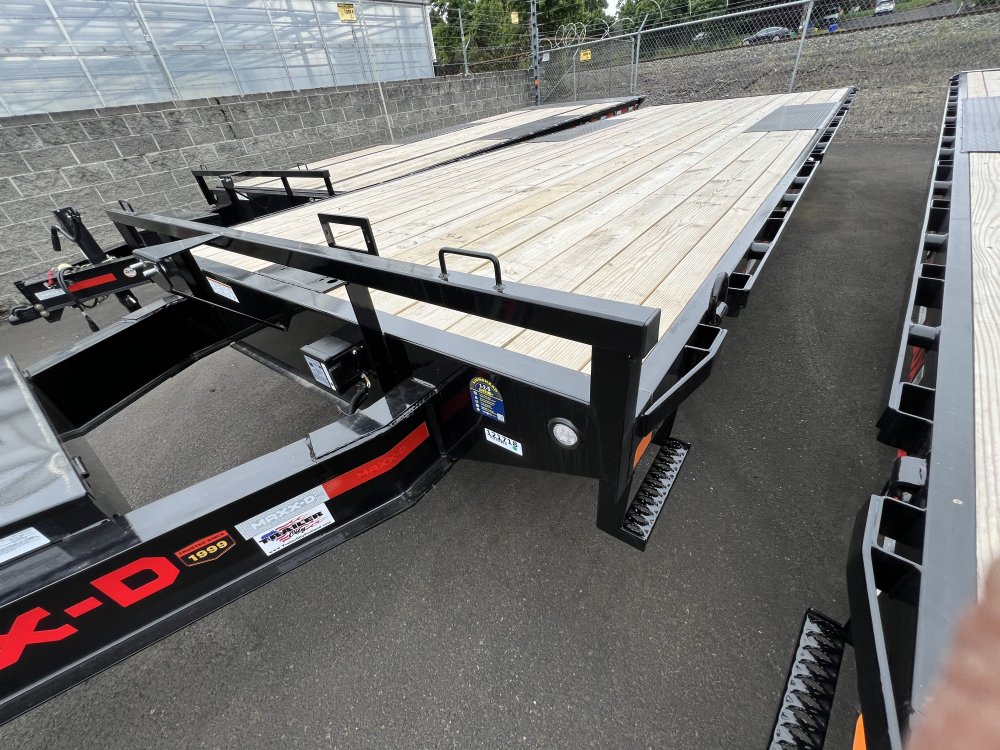 2025 22' x8' 6" MAXX-D DOX - 8INCH 10 LB I-BEAM DECKOVER TRAILER 17.5K