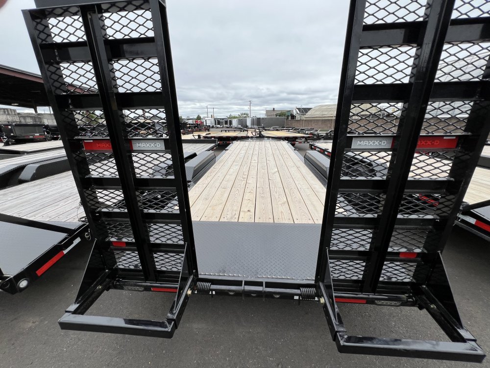 2025 22' x7' MAXX-D EHX - I-BEAM EQUIPMENT TRAILER 16K