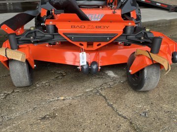 2026 Bad Boy ROGUE 72" Kawasaki 999cc, 35 hp FX1000 Side Discharge