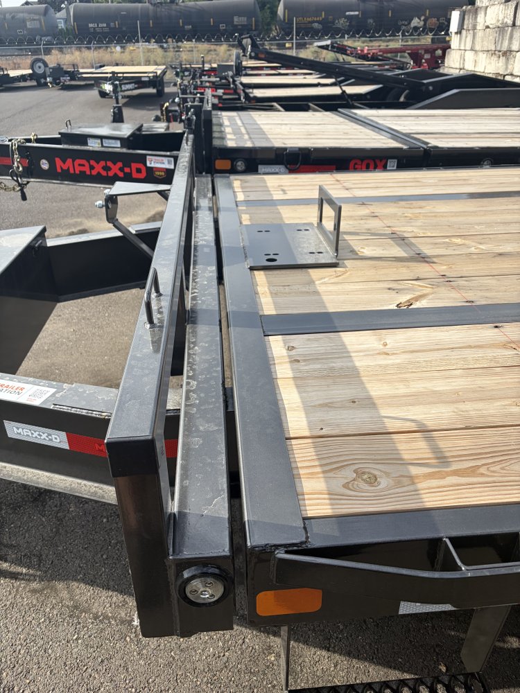 2027 22' x8' 6" Maxx-D TOX - 8 INCH 10LB I-BEAM POWER TILT DECKOVER 17.5K