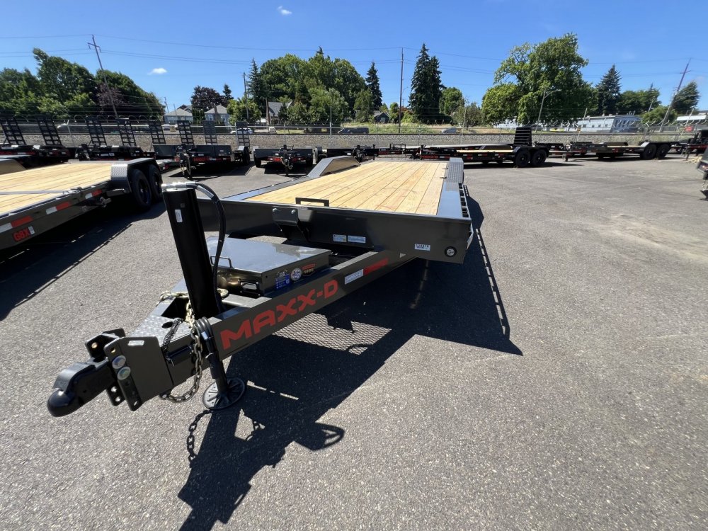 2026 24' x8' 6" MAXX-D T8X 8" POWER EQUIPMENT TILT 17.5K