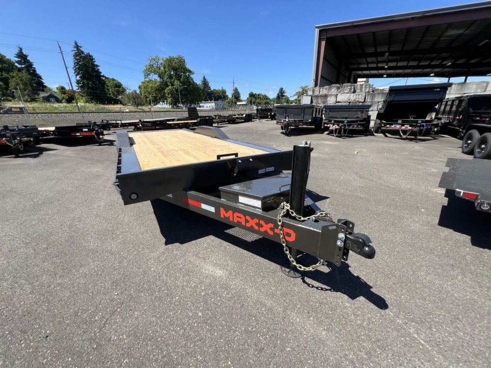 2026 24' x8' 6" MAXX-D T8X 8" POWER EQUIPMENT TILT 17.5K