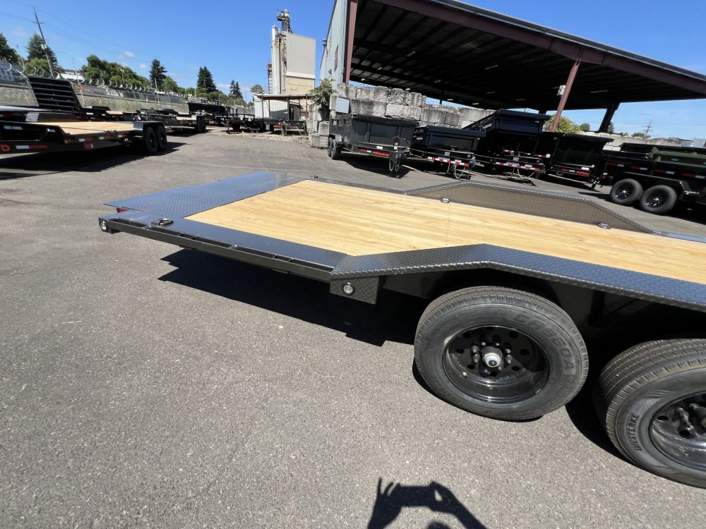 2026 24' x8' 6" MAXX-D T8X 8" POWER EQUIPMENT TILT 17.5K