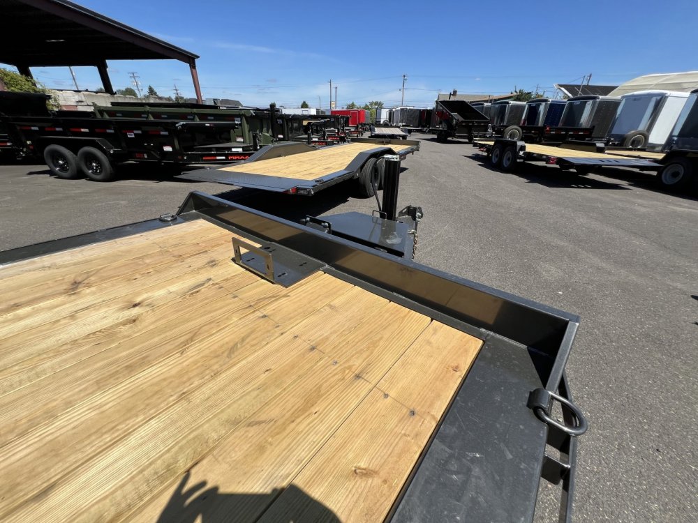 2026 24' x8' 6" MAXX-D T8X 8" POWER EQUIPMENT TILT 17.5K