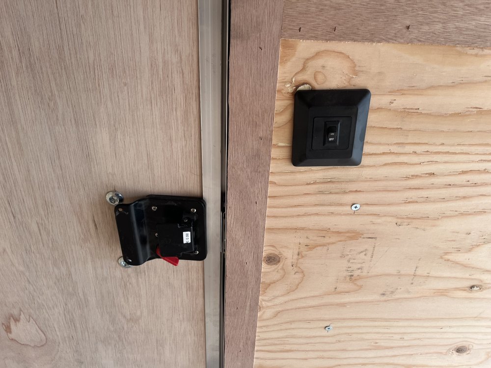 2026 12' x6' Continental Cargo VHW V-Series Wedge 2.9K