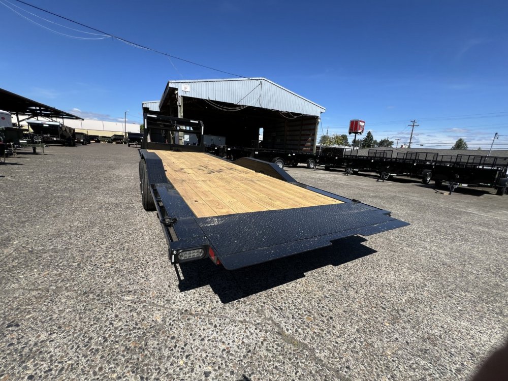 Gooseneck 2026 24' x102" MAXX-D T8X 8" POWER EQUIPMENT TILT 18K