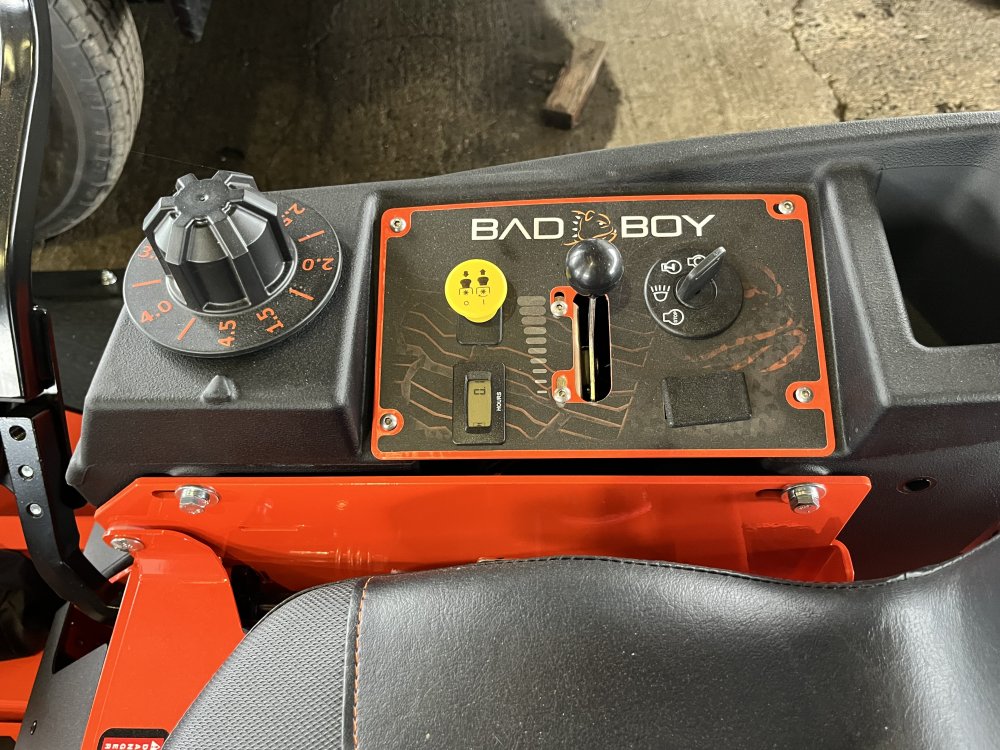 2026 MZ MAGNUM 60" Kawasaki 726cc, 21.5hp, FR651 Zero Turn Mower Side Discharge