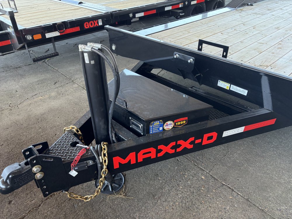 2026 24' x8' 6" Maxx-D T8X 8" POWER EQUIPMENT TILT 17.5K