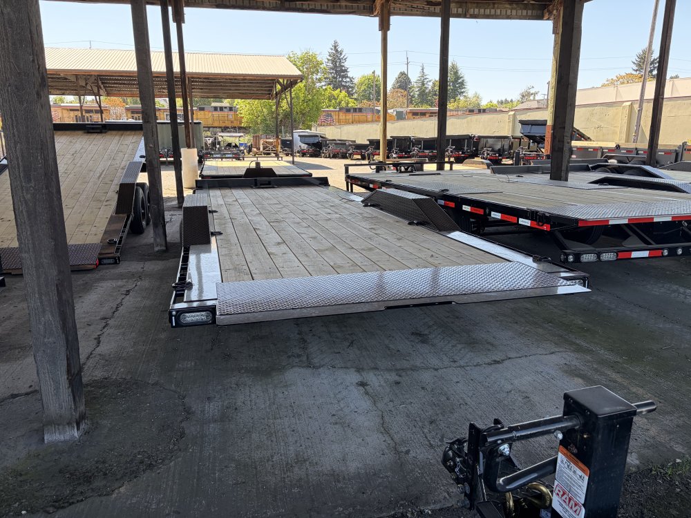 2026 24' x8' 6" Maxx-D T8X 8" POWER EQUIPMENT TILT 17.5K