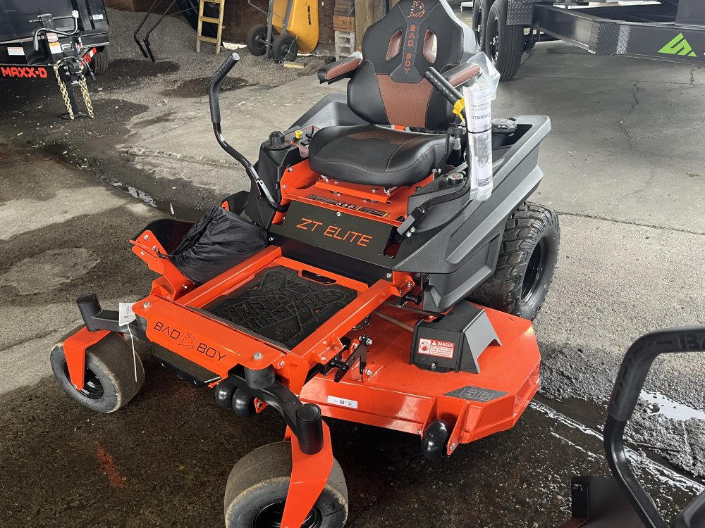 2025 ZT ELITE 60" Kawasaki 726cc, 24 hp FR730 Zero Turn Mower Side Discharge